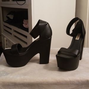 Steve Madden Platform Sandals